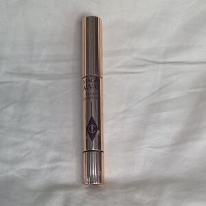 Charlotte Tilbury Magic Away Liquid Concealer - 8 Medium